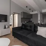 Apartio *